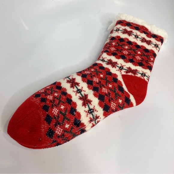 Muk Luks Cabin slipper socks grippy bottom fair aisle design size L/XL (8.5-11) - Picture 2 of 4